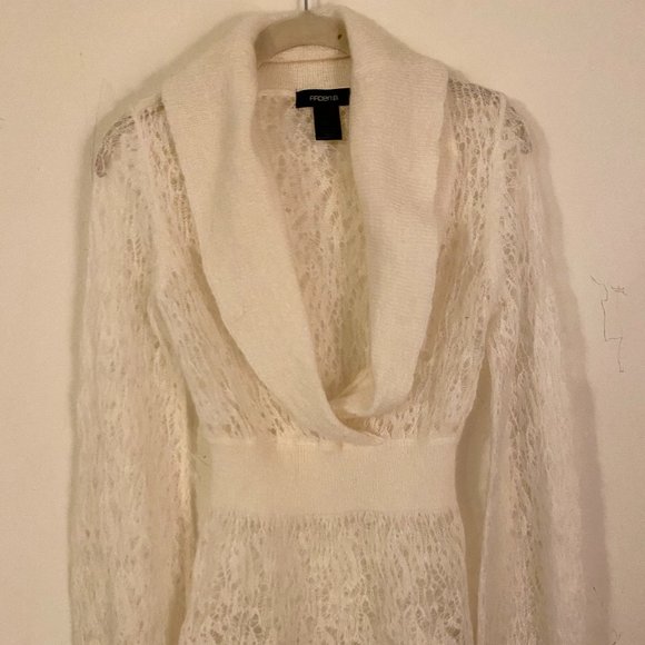 A stylish Arden B. night out sweatshirt. - Picture 1 of 4